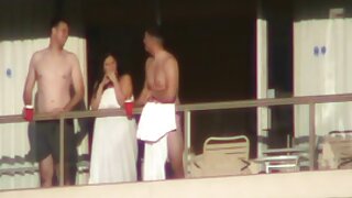 Lemu wadon muter karo dheweke seksi cunt